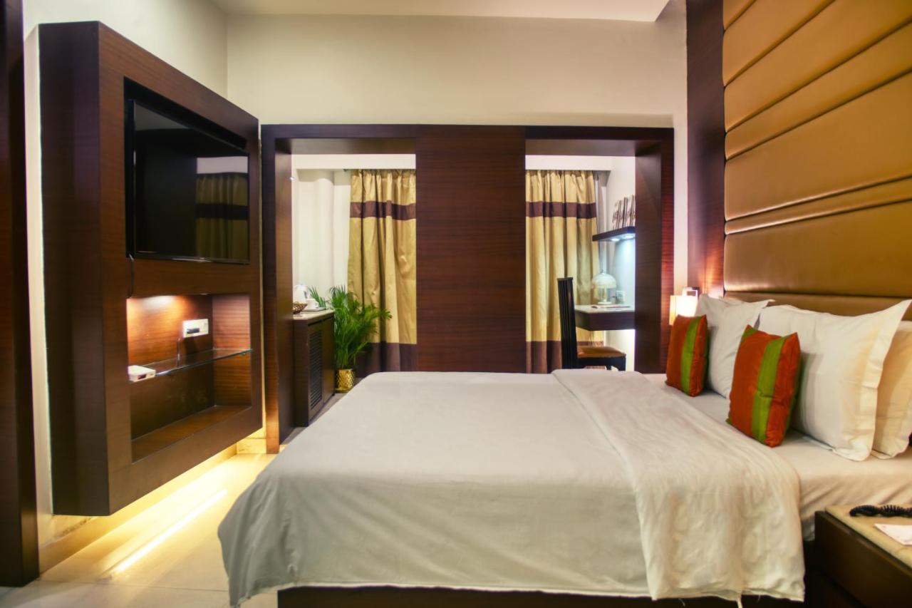 Hotel The Samilton Calcutta  Esterno foto