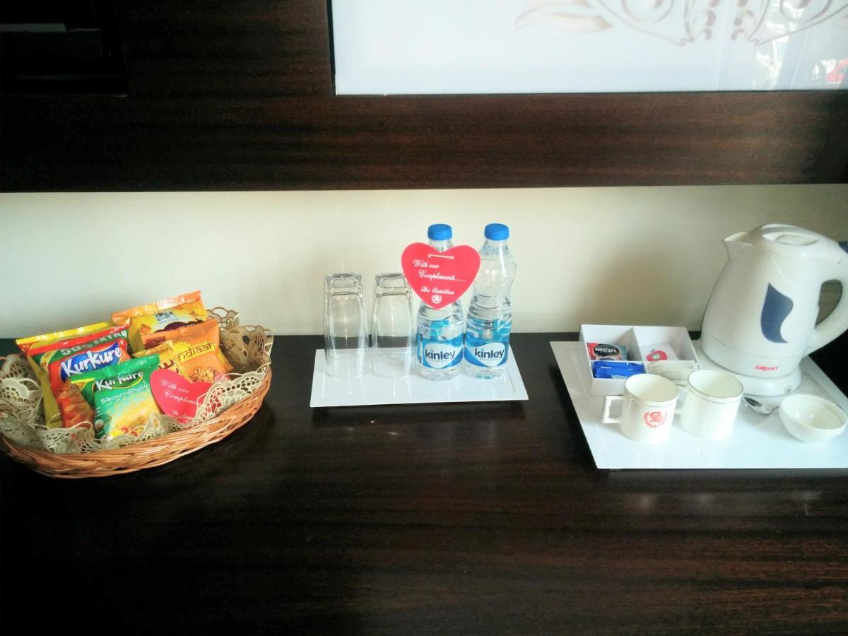 Hotel The Samilton Calcutta  Esterno foto