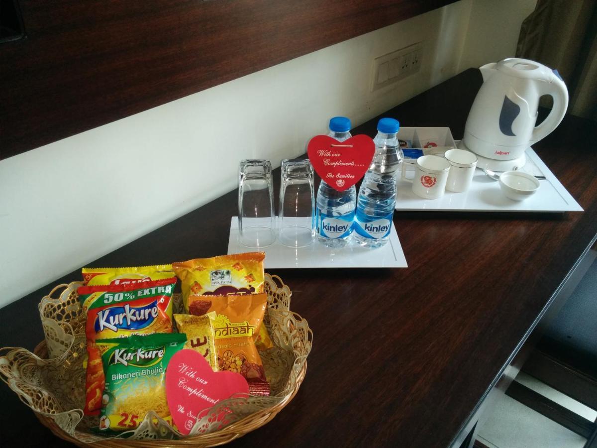 Hotel The Samilton Calcutta  Esterno foto