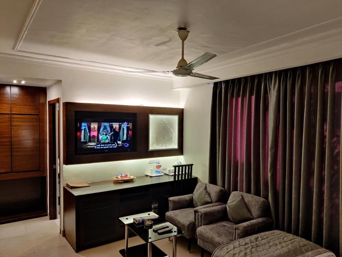Hotel The Samilton Calcutta  Esterno foto