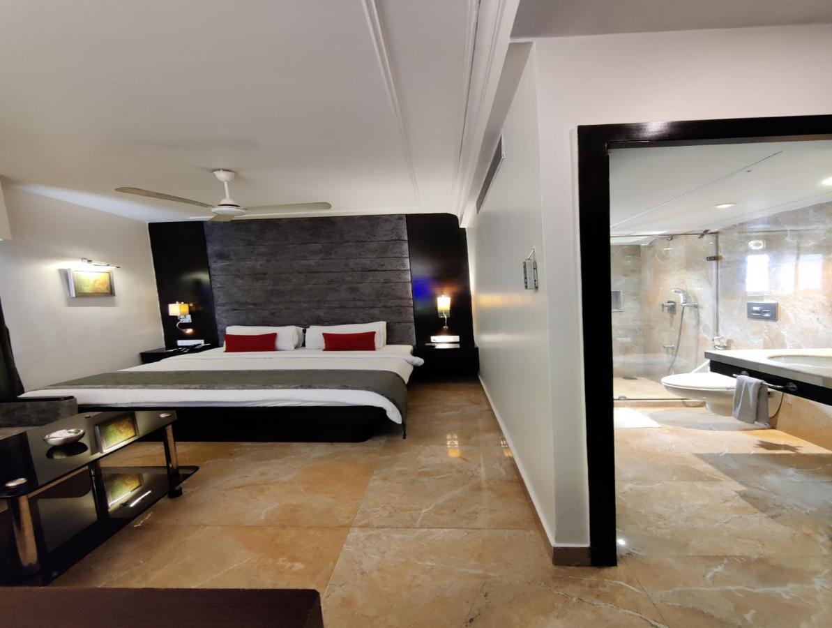 Hotel The Samilton Calcutta  Esterno foto