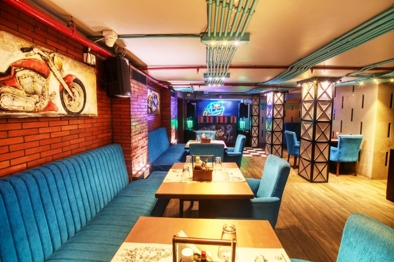 Hotel The Samilton Calcutta  Esterno foto