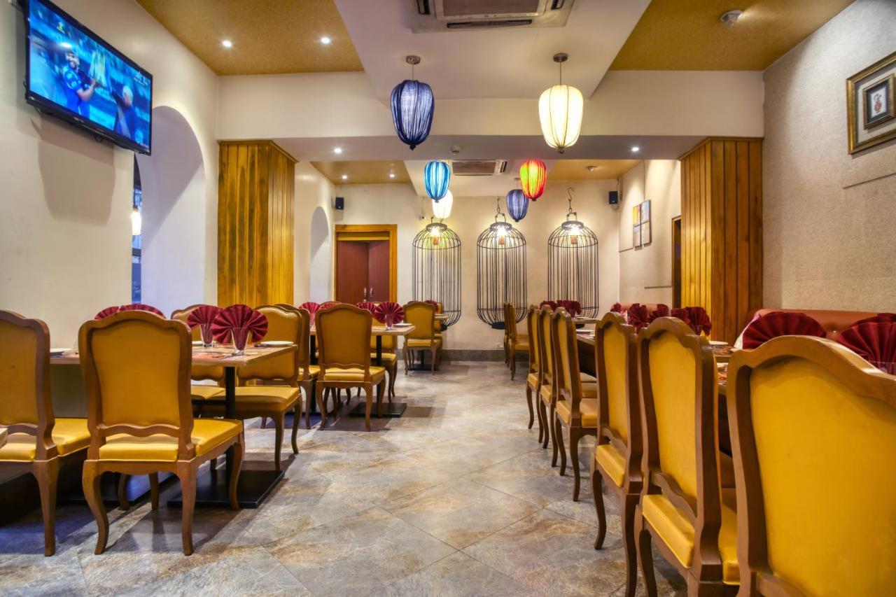 Hotel The Samilton Calcutta  Esterno foto