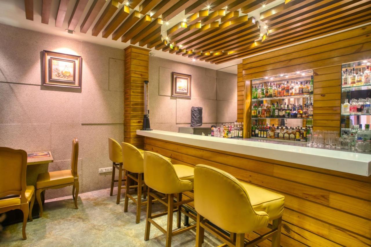 Hotel The Samilton Calcutta  Esterno foto