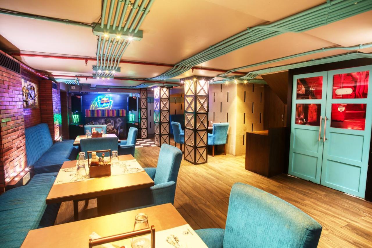 Hotel The Samilton Calcutta  Esterno foto