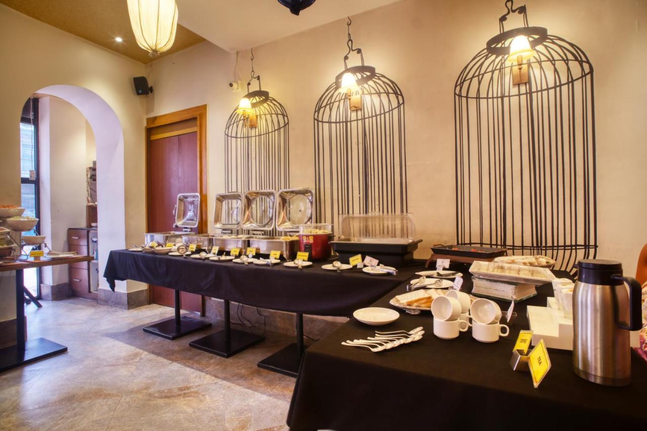 Hotel The Samilton Calcutta  Esterno foto